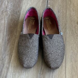 TOMS  Slip-Ons
